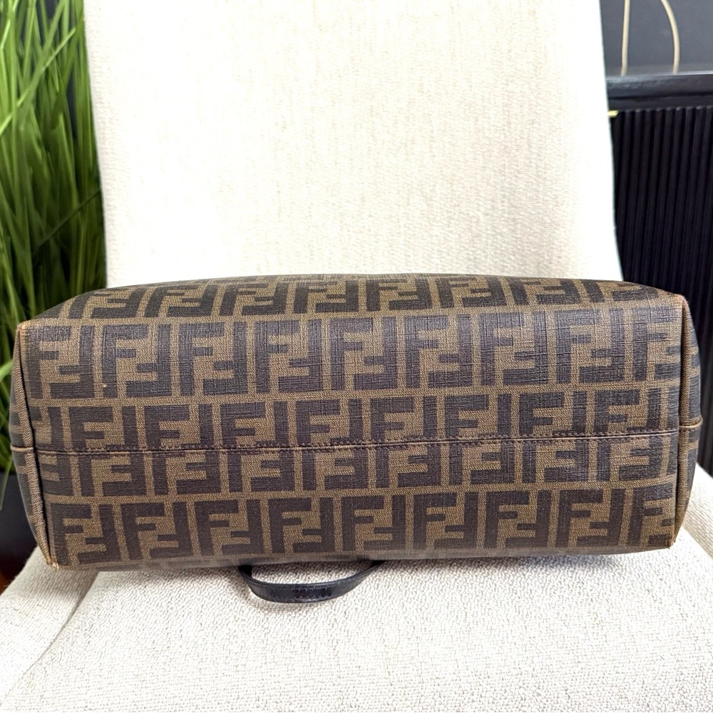 Authentic FENDI Zucca tote bag - Picture 11 of 16